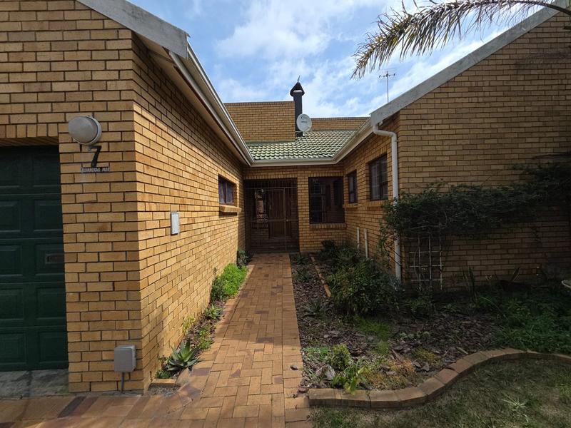 2 Bedroom Property for Sale in Blommendal Western Cape